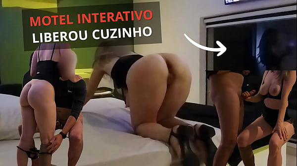 Interactive Motel - Male ate and came in the ass that ran down to the pussy. The condom came off and I was eaten in the hair. Cuckold just watched through the glass.