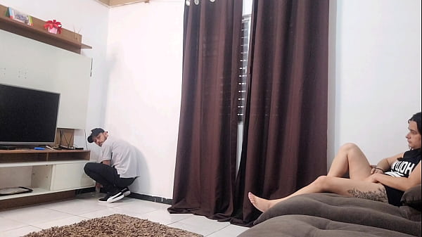 Technician catches housewife masturbating while doing repairs