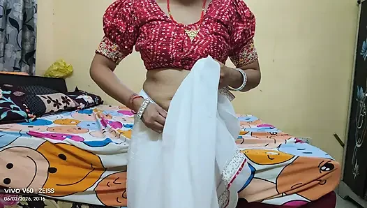 Bhabhi ko new saree pahna kar choda