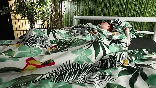 Redhead beauty has orgasm with massage wand