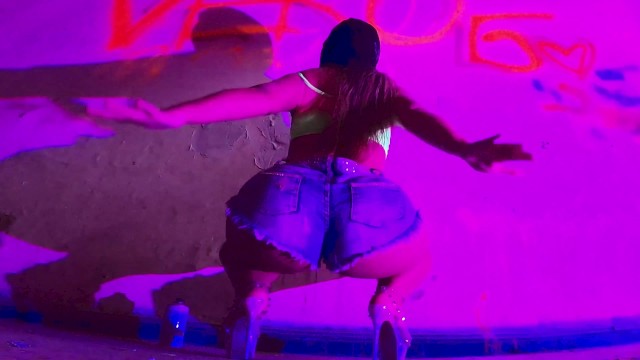 Sexy criminal gets horny as he paints the walls with his neon spray