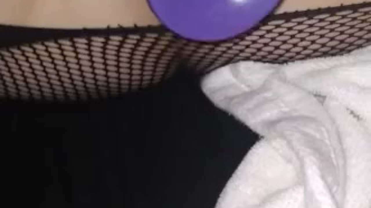 Cumslut hotwife fucks her freshly bull creampied pussy. HOT!!