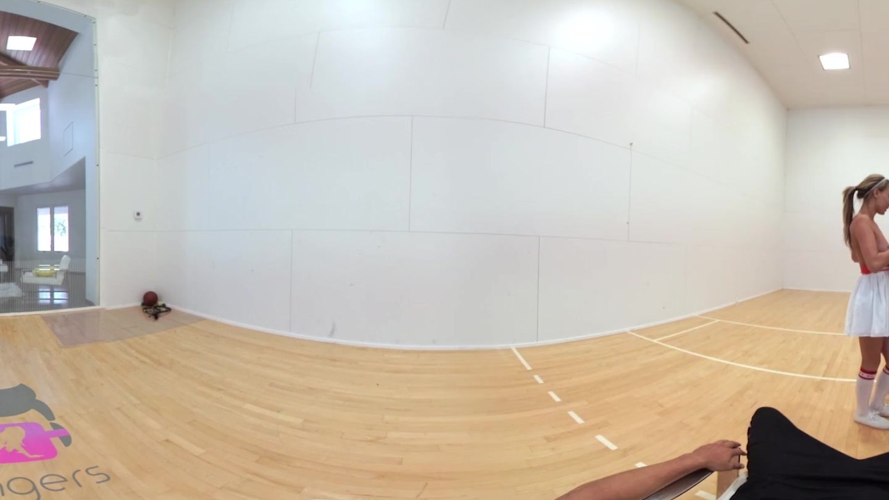 VR Bangers-[360°VR] DILLION and PRISTINE SCISSORING after NAKED Racquetbal