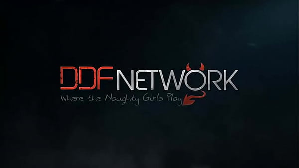 Salacious Outdoor Blowjob - Stunning Babe Sucks Cock in Garden