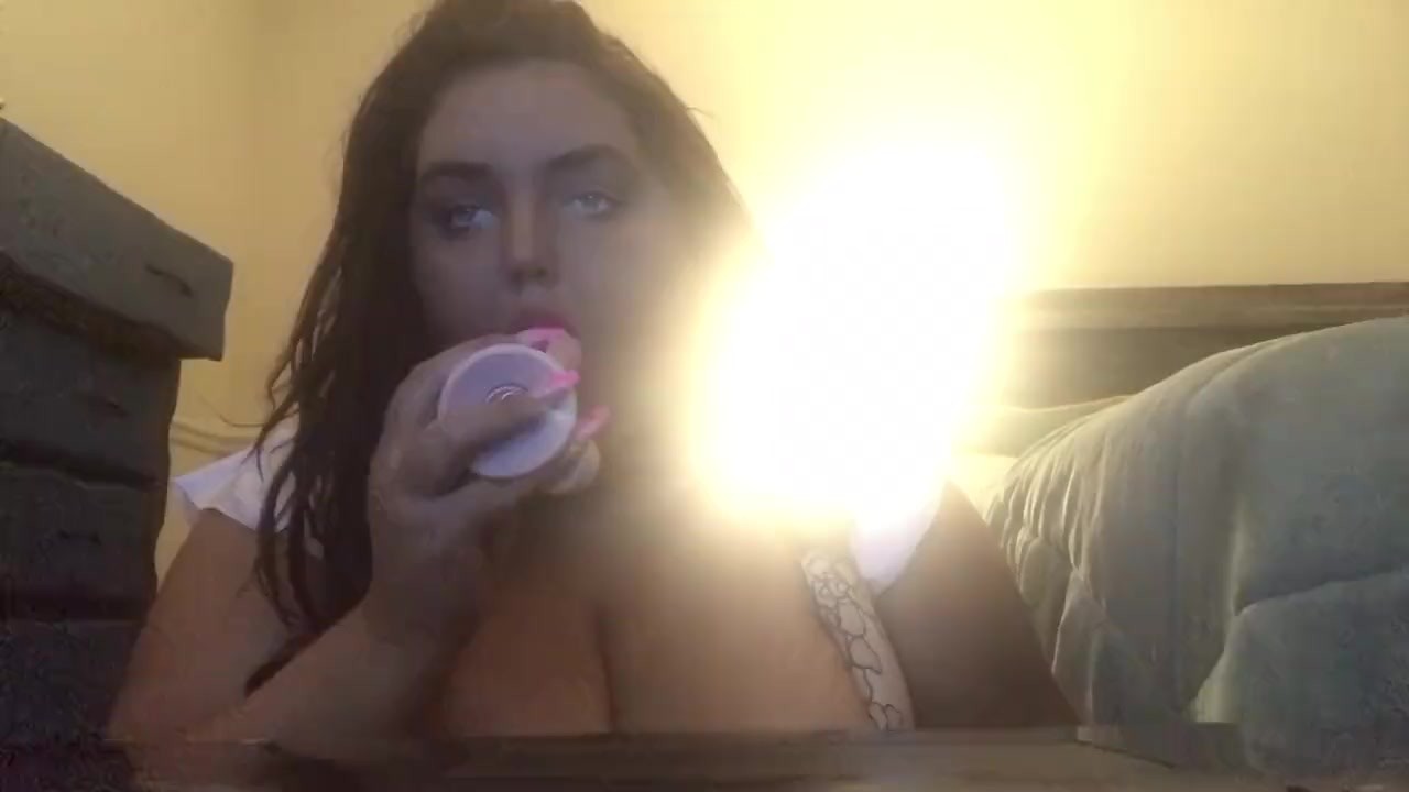 #bbw SUCKS DICK