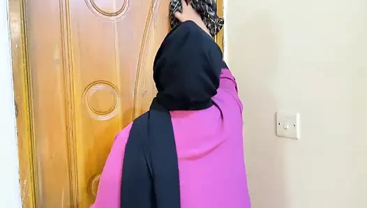Arabian Hotel Hot Maid Cleaning My Room & I See Her Huge Ass & Huge Boobs Then I Give Her Rough Pussy & Ass Fuck & Cum