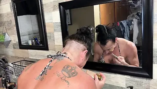 Sneezing Through Makeupkandy Is Allergic to Glam