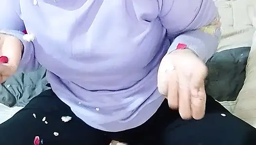 Desi girl pleasing her ass hole  with the banana