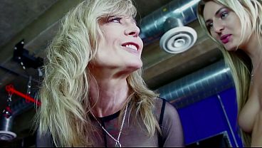 Nina Hartley, Natalia Starr, Natasha Starr Have Unscripted Lesbian Fun