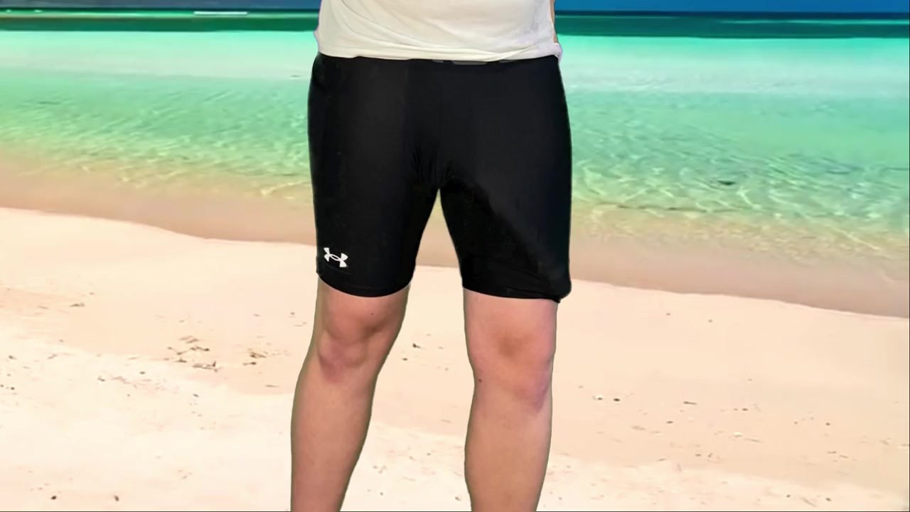 Risky masturbation on the beach