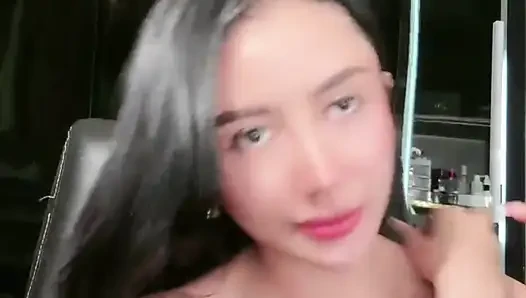 A BEAUTIFUL GIRL WHO LIKES TO BE WHILE ON A VIDEO CALL WITH HER BOYFRIEND