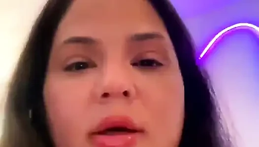 Live Stream with Dani Valentina