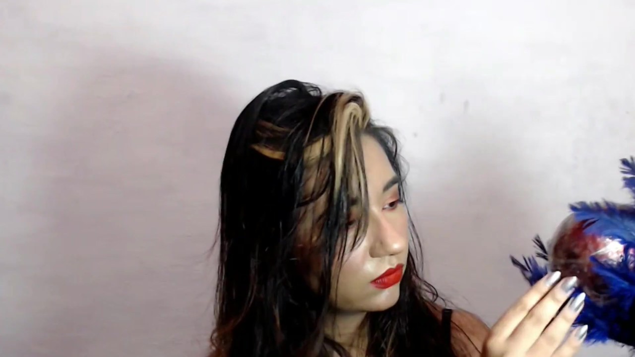 Acariciando as BOLAS com penas
