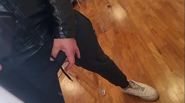CUMSHOT AND MOANS | SEXY AND PERVERTED WITH PISSING AND LEATHER JACKET - JERKOFF WITH CUMSHOT AND INTENSE MOANS WITH DIRTY DIALOGUES