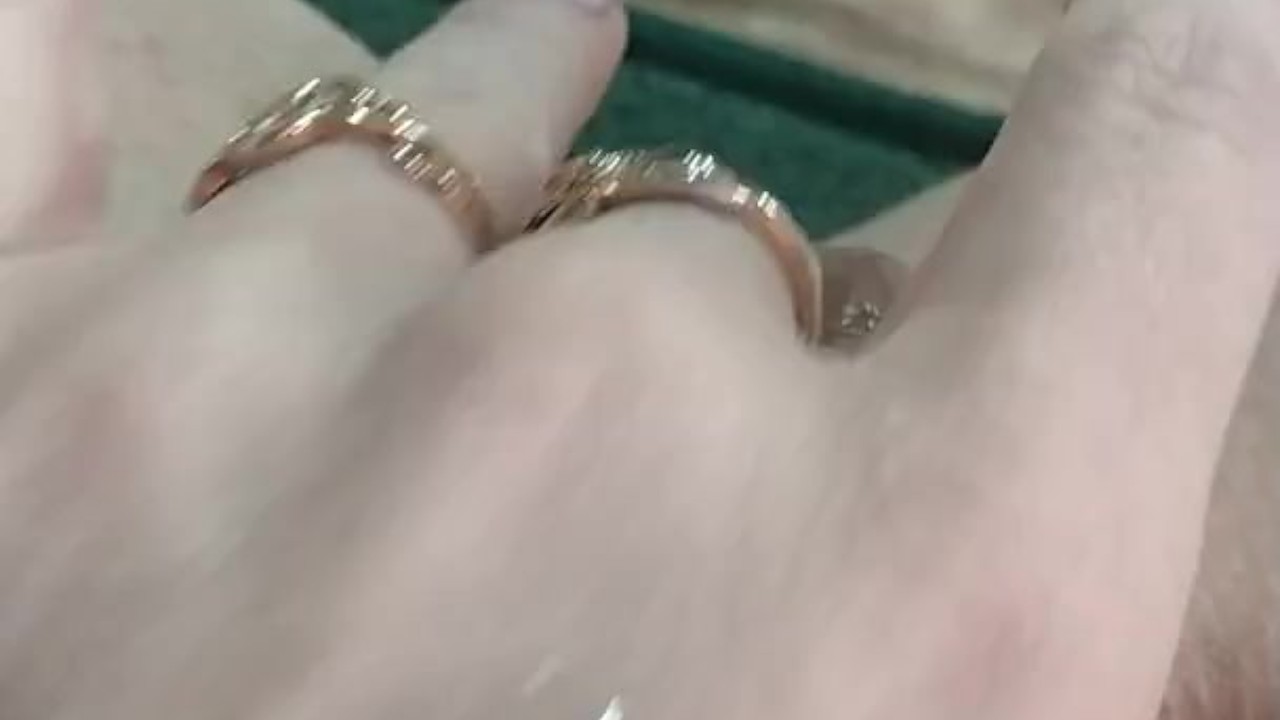 Solo masturbation Milf fucking pussy
