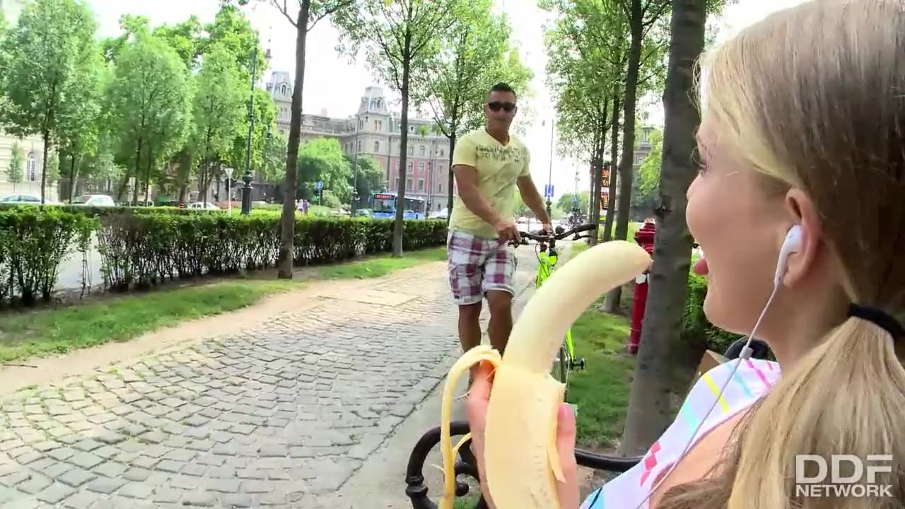 Tourist chick gets picked up and Fucked Deep after eating a Banana