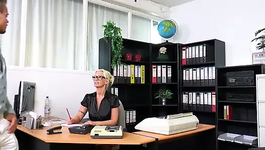 Real GERMAN Housewives Nasty Tales - Scene #01
