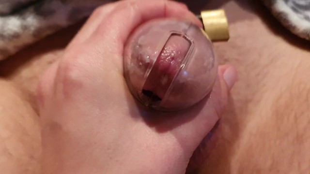 letting hubby fuck his chasity cage