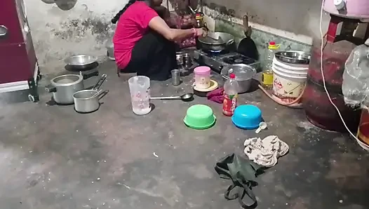 Bhabhi Ke Cock Suck Ke Apni Boobs Pe Pani Niki Hindi Audio