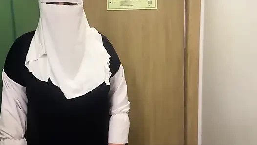 Arab Maid Seduces Hotel Client in Room with Her Tight Pussy