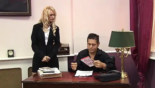 Blonde office slut likes cum in her mouth