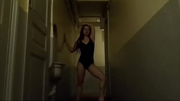 Teen sexy dance