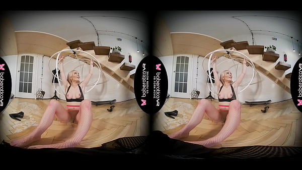 Solo blonde fuck doll, Sweet Ammy is masturbating in VR