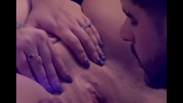 Up close eating pussy out