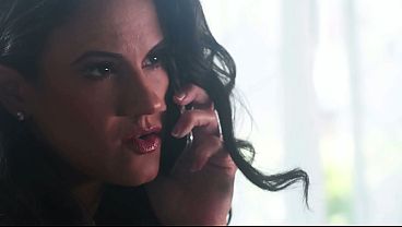 Gorgeous Brunette MILF Slut Out Screaming Squirting Orgasms Gets Breeding Creampied!