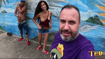 We arrived in Mongaguá - SP and the brand new bitching on the beach with the guys - Manoella Fernandes - Jhonny Gab - Joao O Safado
