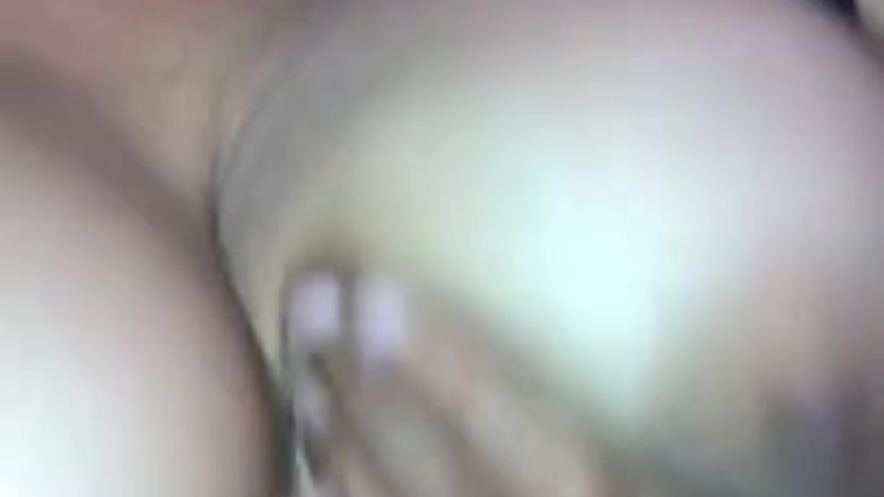 Madura Chichona tocándose las tetas