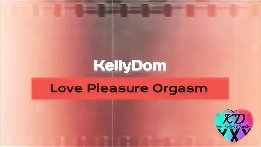 Kelly and Dominik are playing doctor. The doctor makes the patient come by licking her pussy