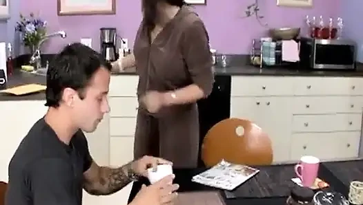 Bobbie Lennox Fucking in the Chair with Her Big Ass
