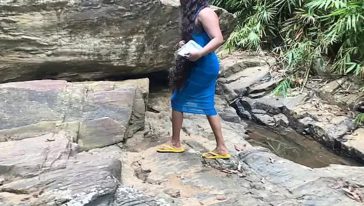 What the Vedas did to the Vedas on the Dolalagin road while they were providing food to the Vedas.
