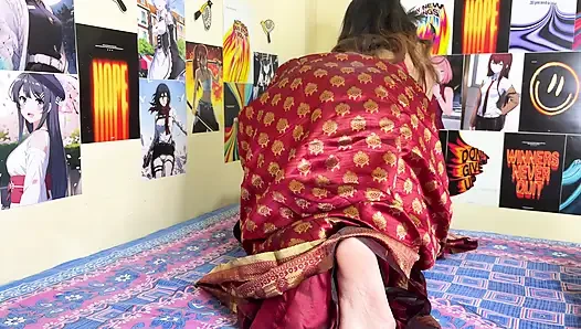 Desi big ass horny bhabhi agrees to have sex with her young neighbour