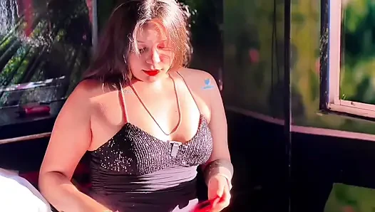This Kittyu DJ slut fulfills her follower's fantasy and eats it all