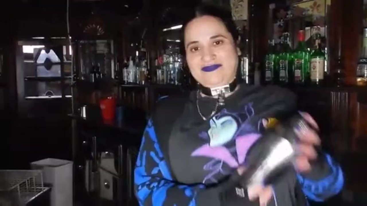 BOUNCING MY BOOBS IN AN ABANDONED PUB