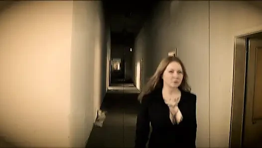 Sexy tattooed big boobs chick squirts at the end