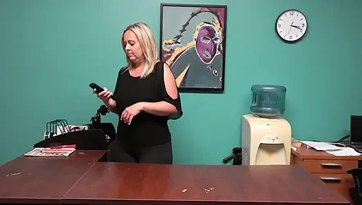 Brandii in Charge Featuring Brandii Banks