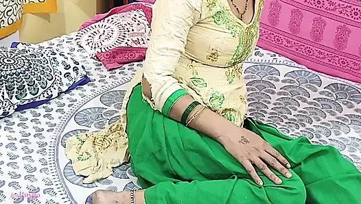 Maid was cleaning her boss room just then Tear her salwar on Bed for Pussy appeared through salwar Boss Fucked Hard
