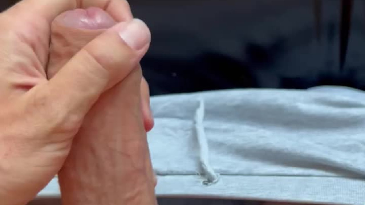 Hot guy gets horny while at sleepover