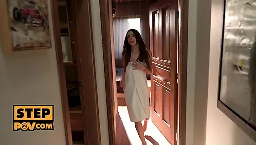 POV - Banging Your Sexy Stepmom Julia Rain