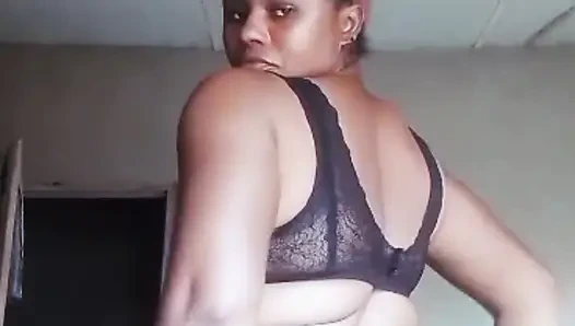 Nigerian village girl getting squirt on the live video