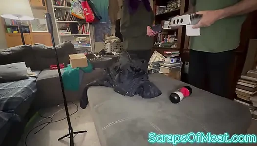 This Cumslut Tries Out a New Toy From the Bad Peach!