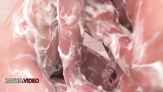 Brunette Beauty Anne Gives Intense Shower Blowjob Before Steamy Puss Play