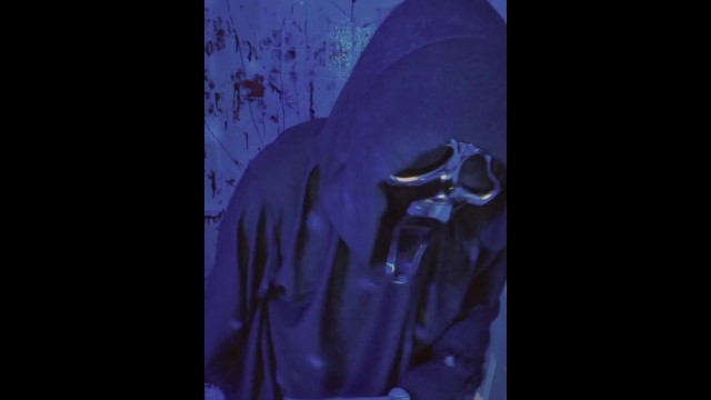 Ghostface Dancing in Bathroom (No Porn)