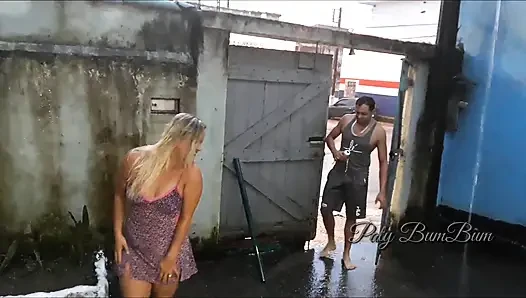 Sex in the Rain with Junior Gogoboy