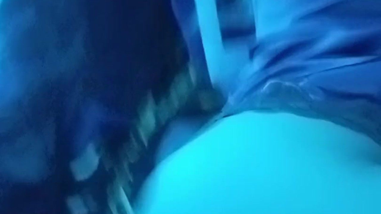 Sacándole la leche a el novio de mi hermana