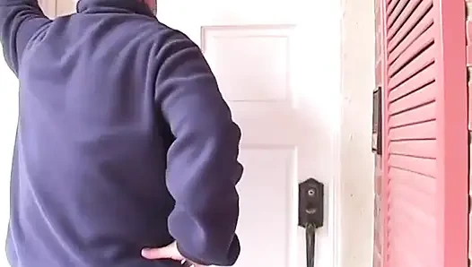 She likes to sit on his face, to get ass lick from him and to peg him with a strapon