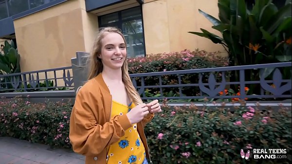 Real Teens - Petite Russian Gets Tight Pussy Stretched